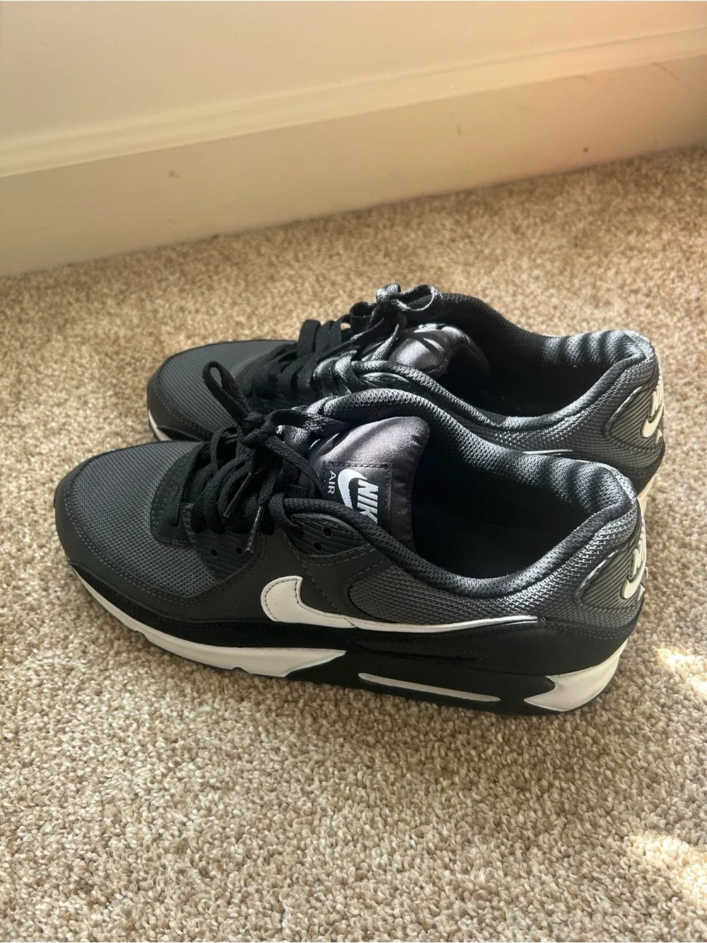 Nike Men's Black and Gray Air Max Sneakers with White Swoosh